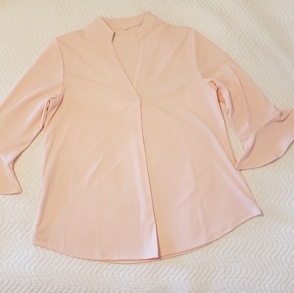 Boutique Blush Pink V Neck Blouse M